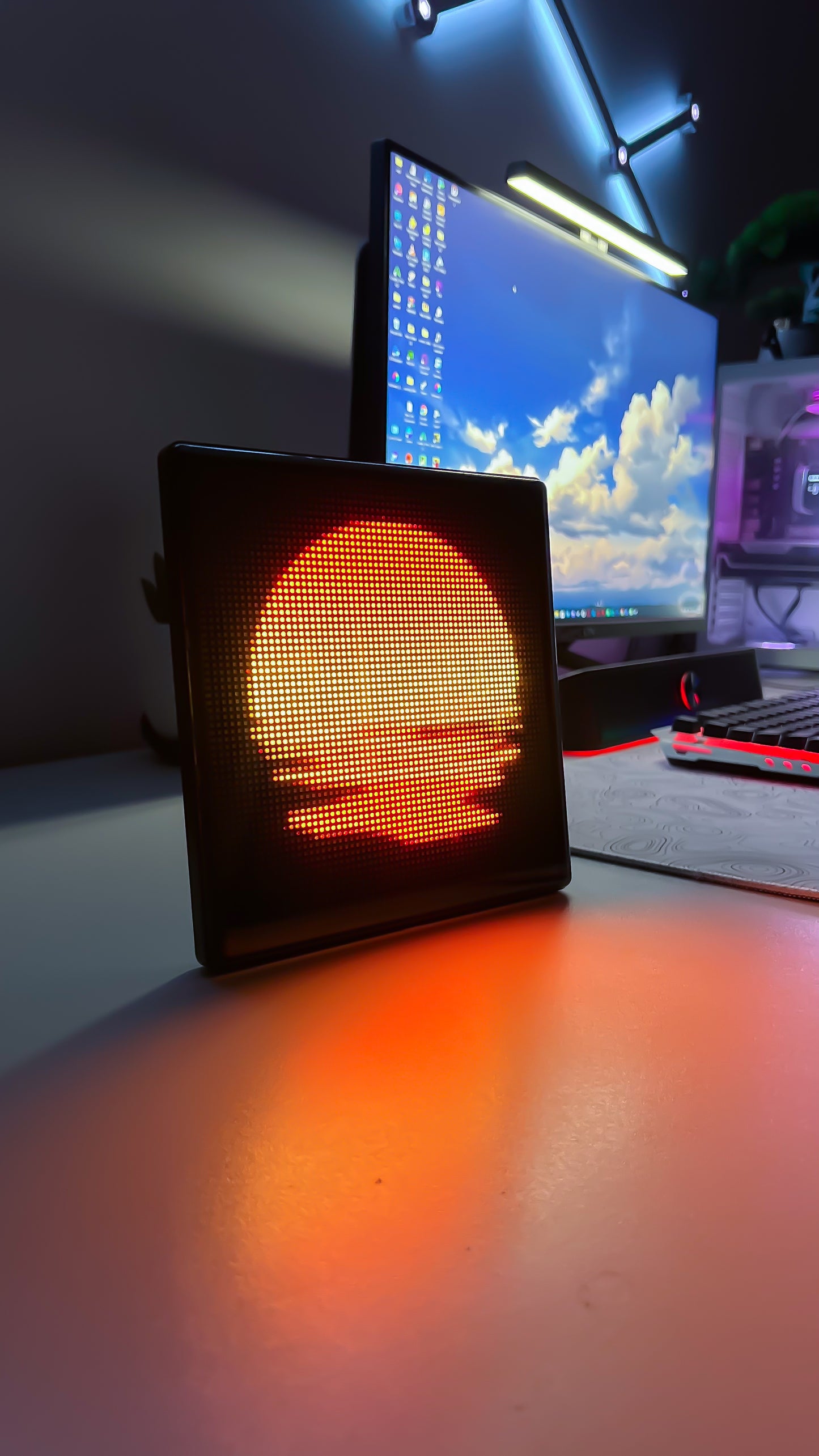 شاشة LED DESKTOP - NOCT.X
