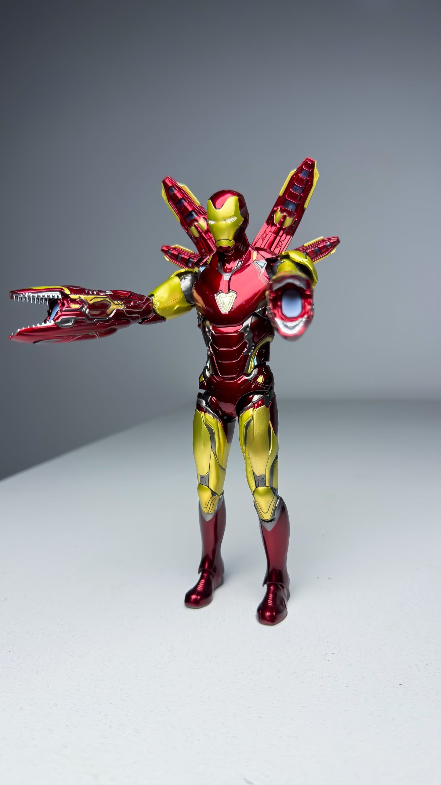 مجسم Ironman متحرك