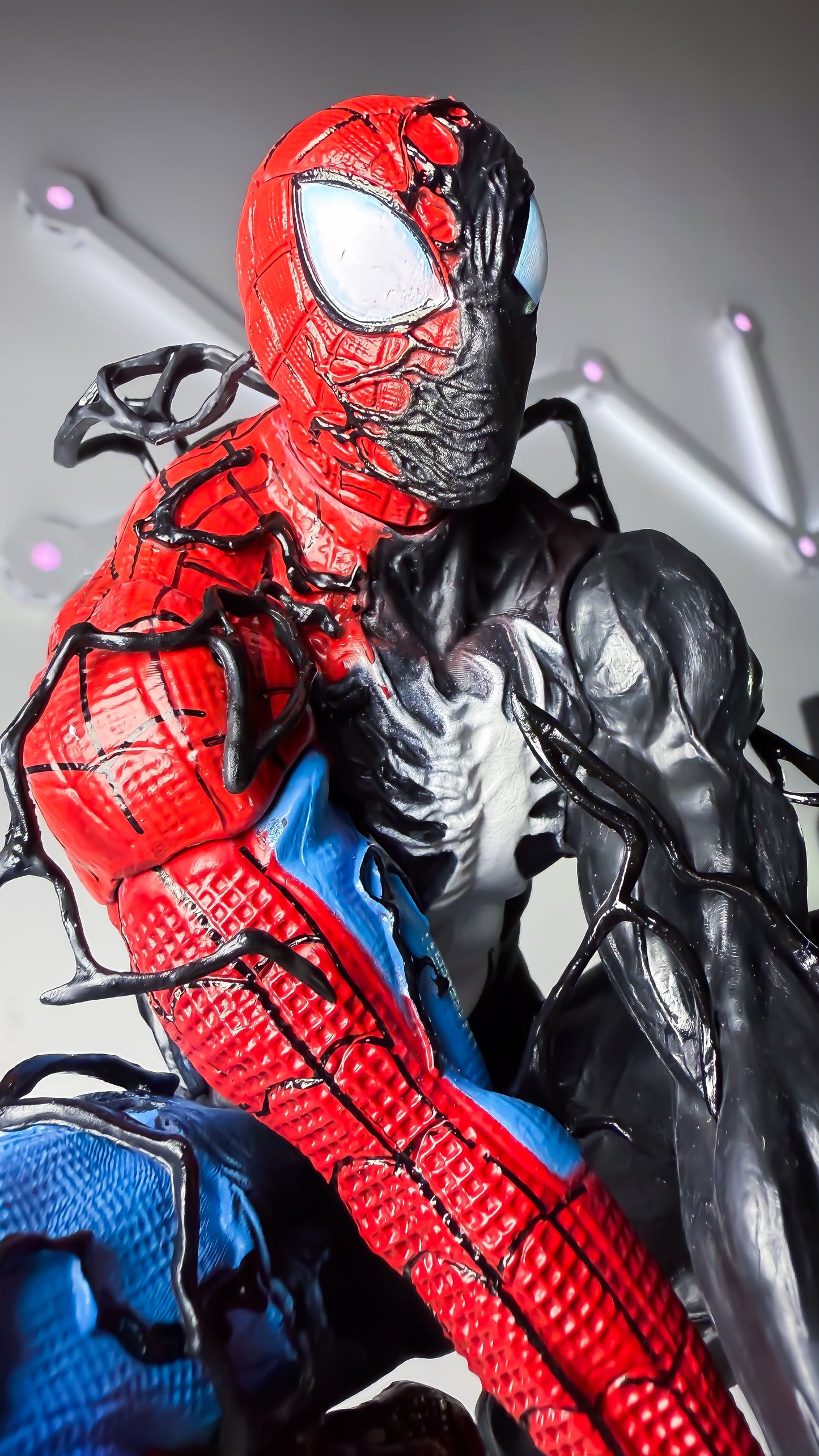 مجسم spiderman - venom ضخم