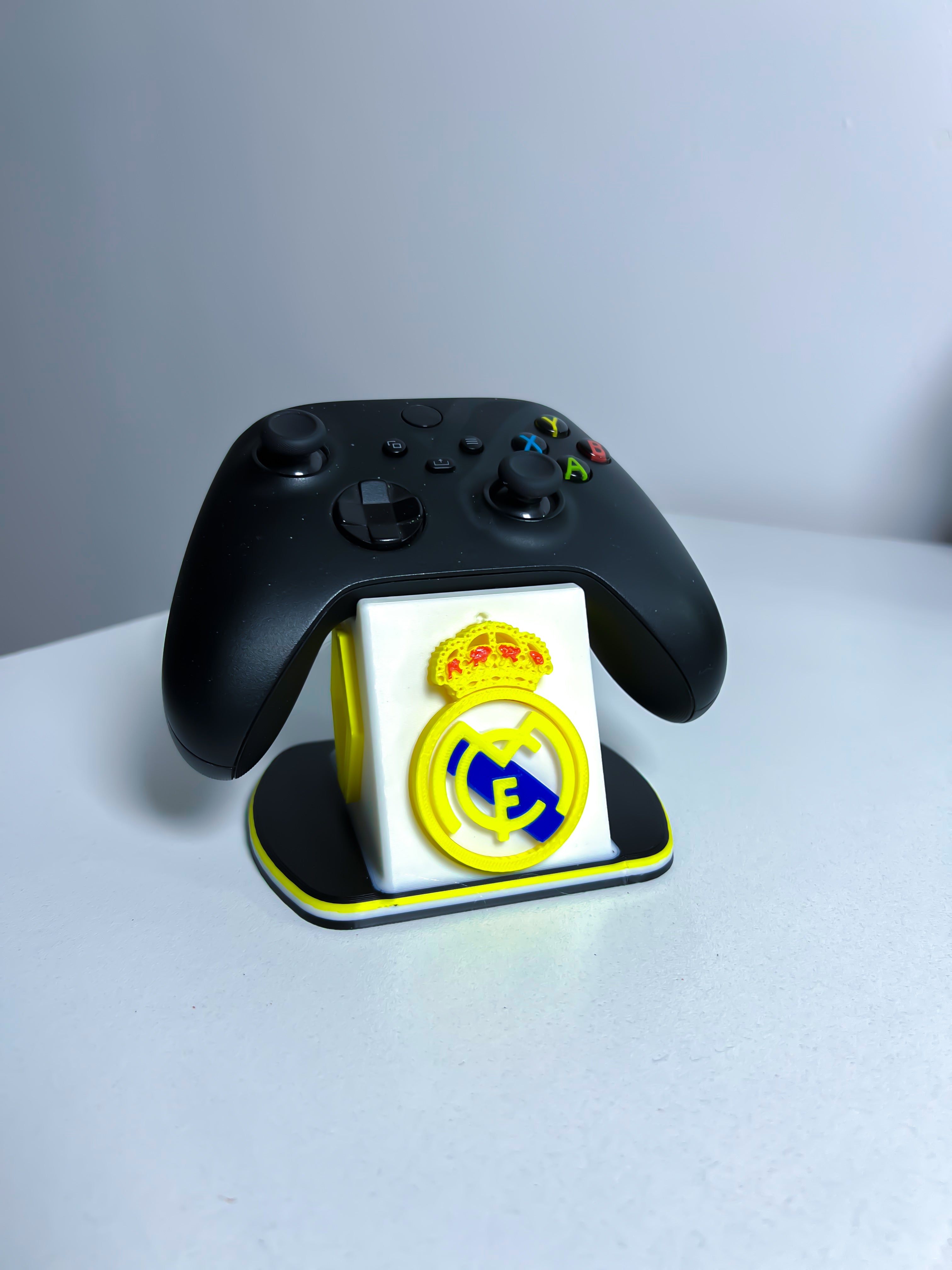 ستاند جويستك ريال مدريد - NOCT.X