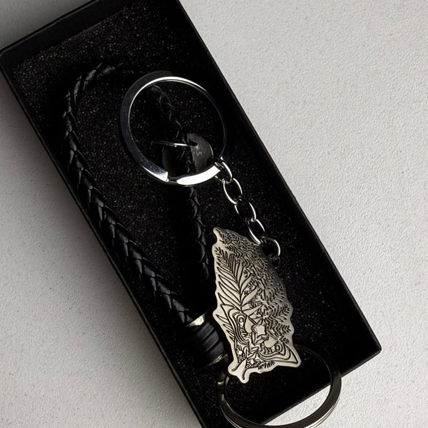 ميدالية the last of us حديد (بوكس)