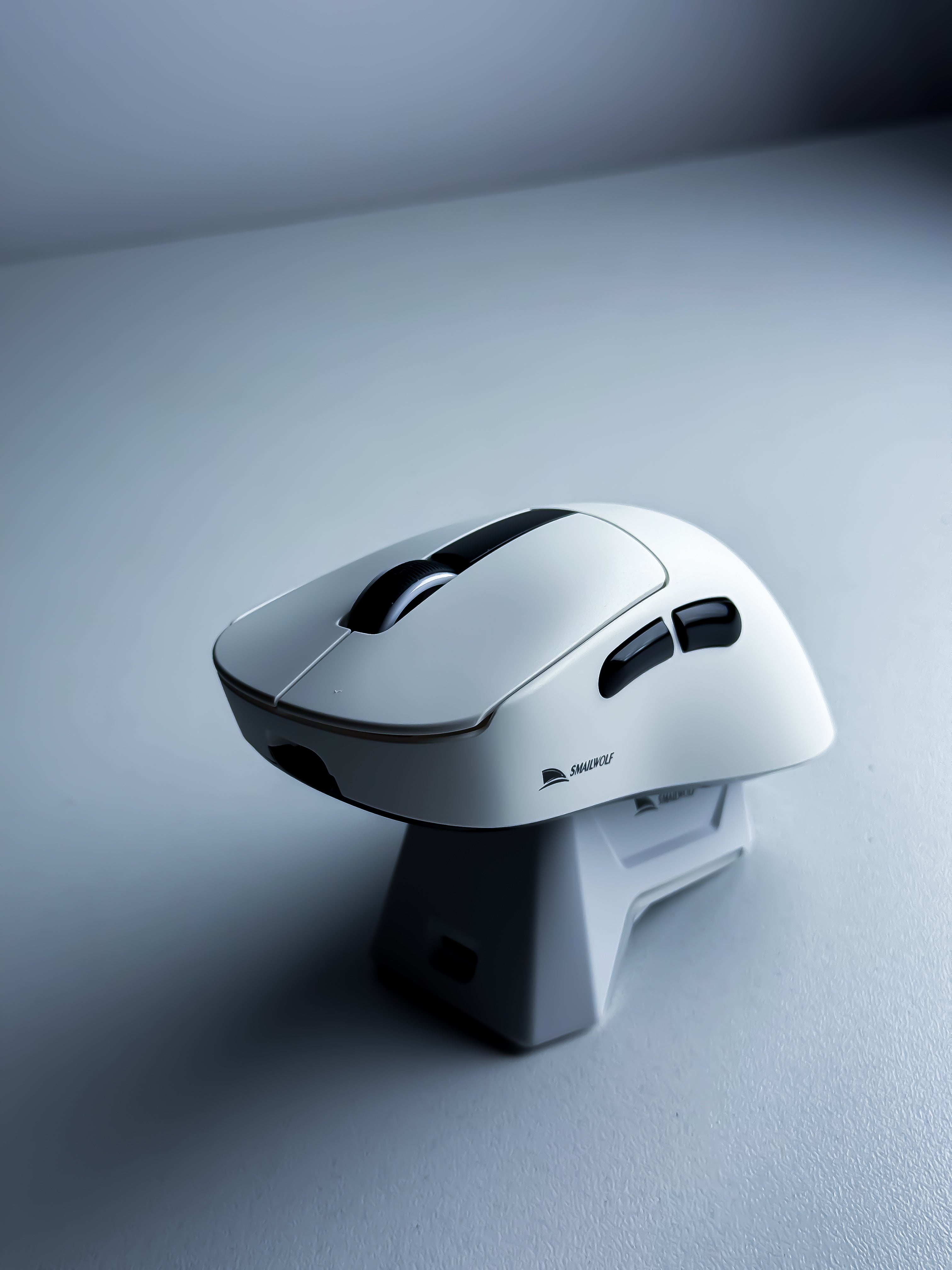 ماوس SIMWOLF m6 الاحترافي